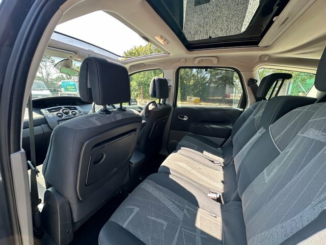 Renault Grand Scenic Se I-vtec White #32