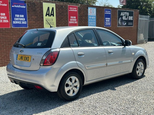 Kia RIO Crdi 2 Silver #3