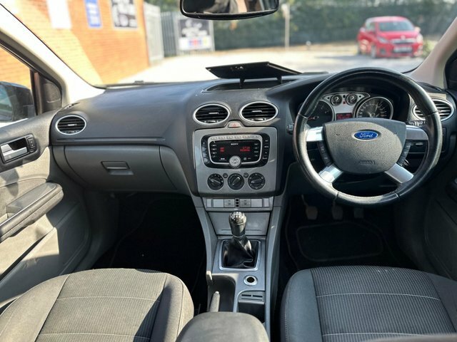 Ford Focus Titanium 5dr AP09CWX Black #6
