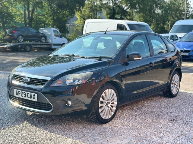 Ford Focus Titanium 5dr AP09CWX Black #2