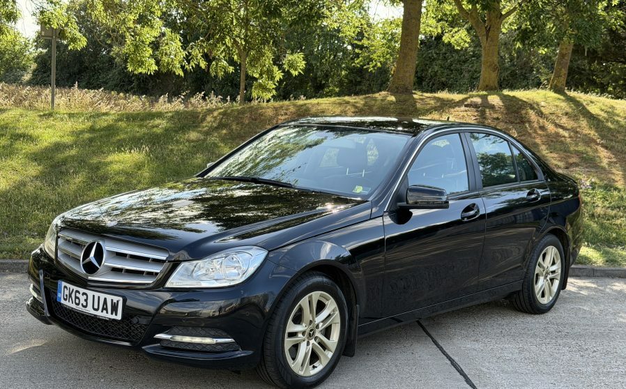 Mercedes-Benz C Class C200 Cdi Blueefficiency Silver #1