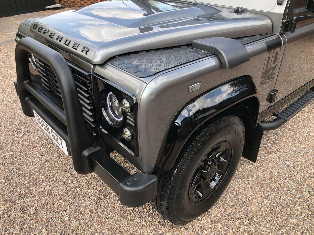 Land Rover Defender 110 Defender 110 Double Cab Pick Up Green #22