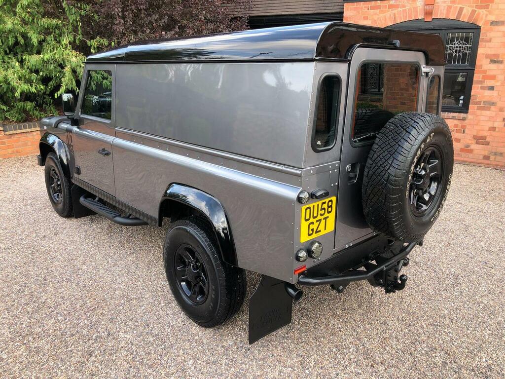 Land Rover Defender 110 Defender 110 Double Cab Pick Up Green #7
