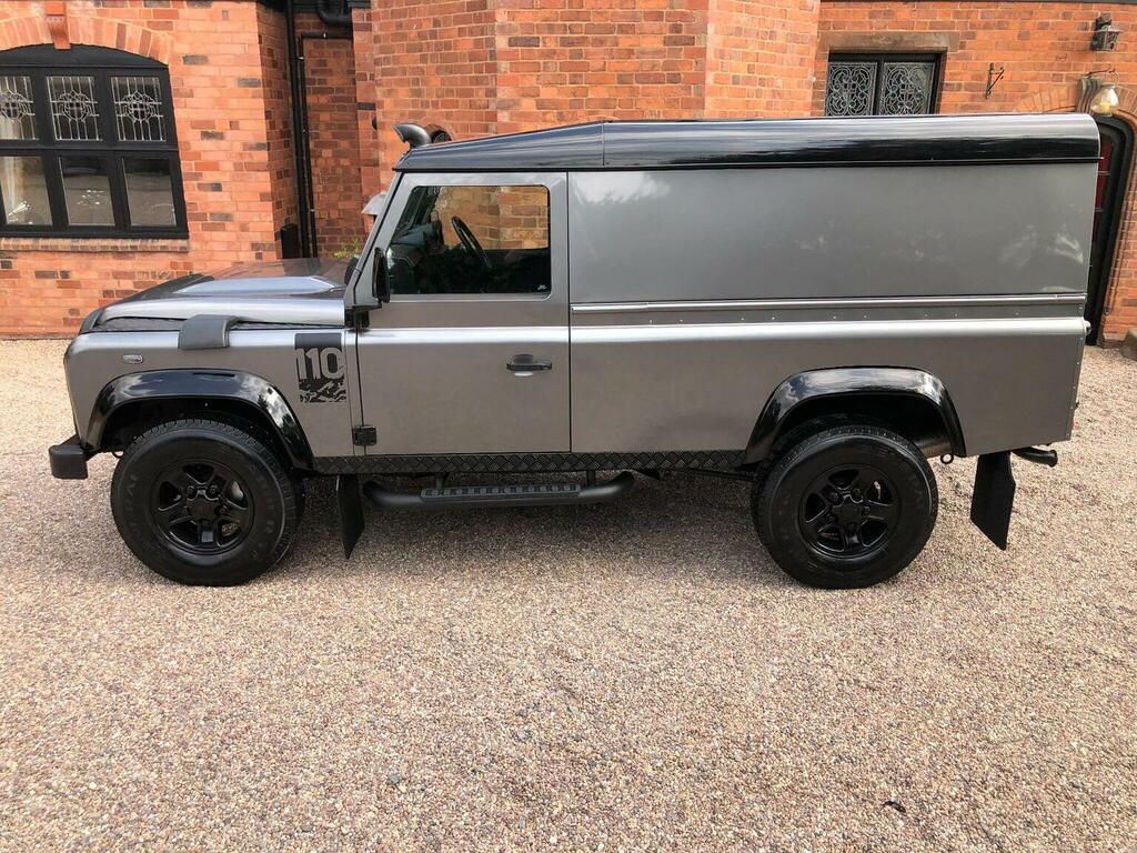 Land Rover Defender 110 Defender 110 Double Cab Pick Up Green #73