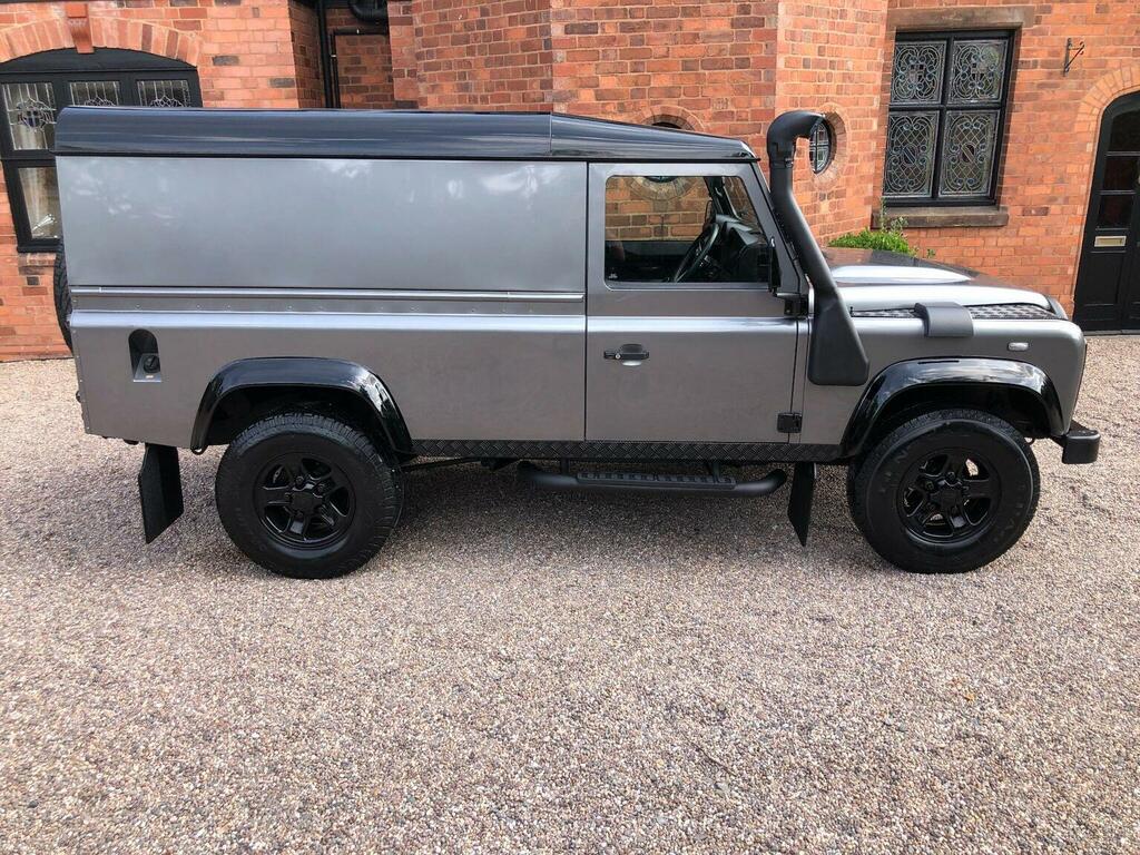 Land Rover Defender 110 Defender 110 Double Cab Pick Up Green #15