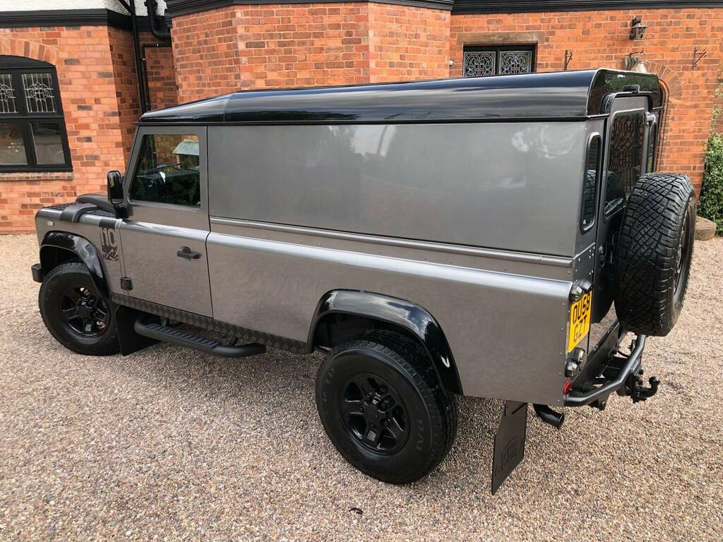 Land Rover Defender 110 Defender 110 Double Cab Pick Up Green #77