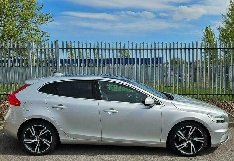 Volvo V40 2.0 D2 R-design Edition Silver #4