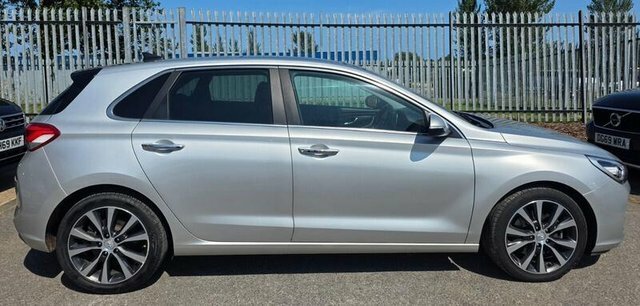 Hyundai I30 1.6 Crdi Blue Drive Premium Se Hatchback Diese Silver #4