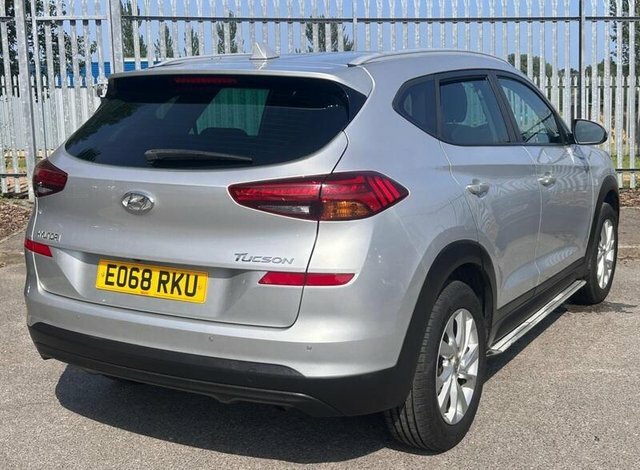 Hyundai Tucson 1.6 Gdi Se Nav Suv Euro 6 Ss EO68RKU Silver #5