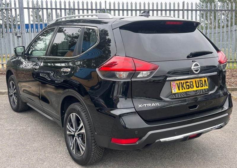 Nissan X-Trail 2.0 Dci N-connecta Suv Black #5