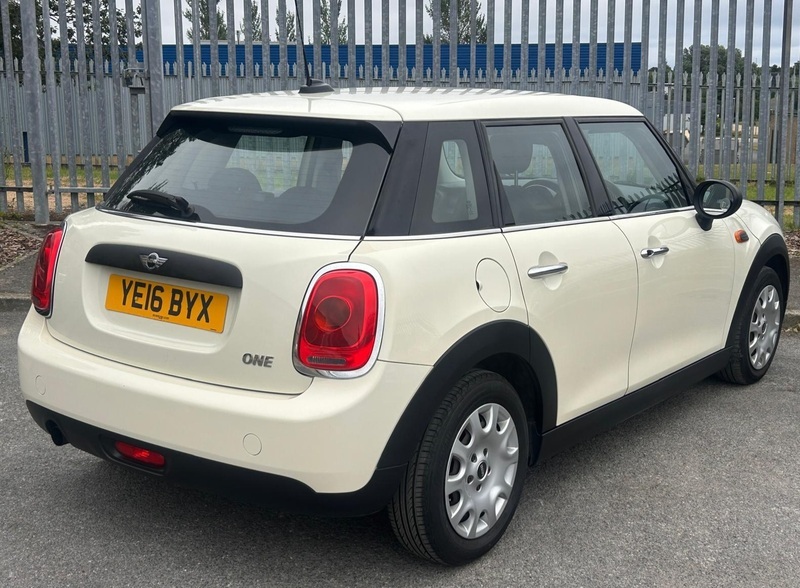 Mini Hatch 1.2 One Hatchback White #6