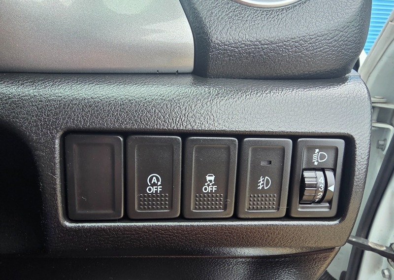 Suzuki Grand Vitara Sz5 Rugged Pack , Grey #20