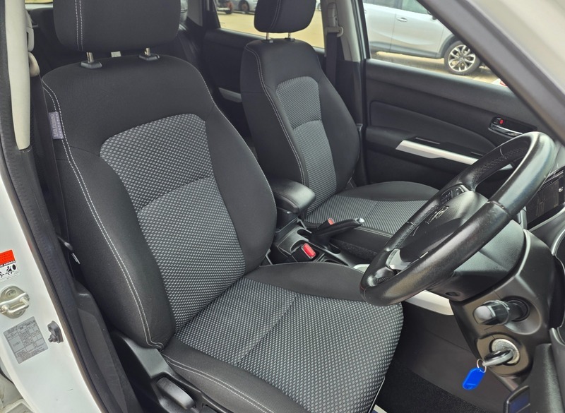 Suzuki Grand Vitara Sz5 Rugged Pack , Grey #11