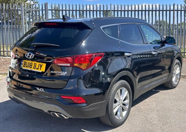 Hyundai Santa Fe 2.2 Crdi Blue Drive Premium Suv Black #5