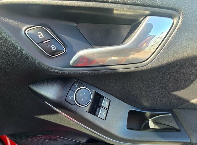 Ford Fiesta 1.0 Ecoboost Titanium White #21