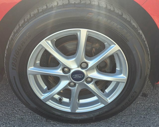 Ford Fiesta 1.0 Ecoboost Titanium White #32