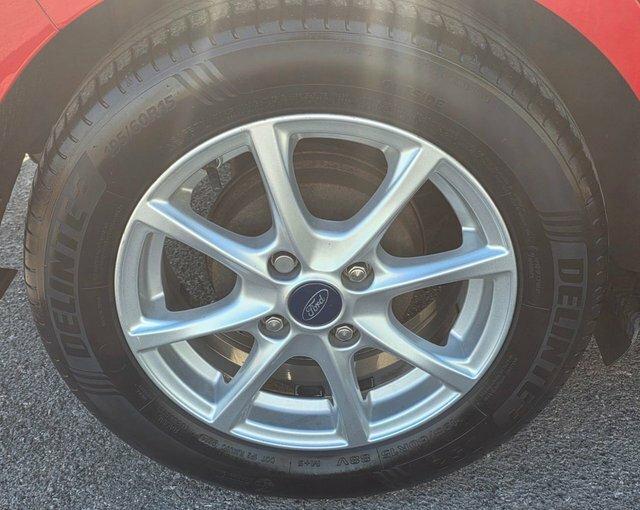 Ford Fiesta 1.0 Ecoboost Titanium White #31