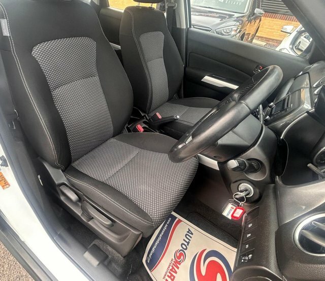 Suzuki Vitara 1.6 Sz5 Euro 6 Ss Silver #9