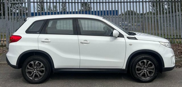 Suzuki Vitara 1.6 Sz5 Euro 6 Ss Silver #3