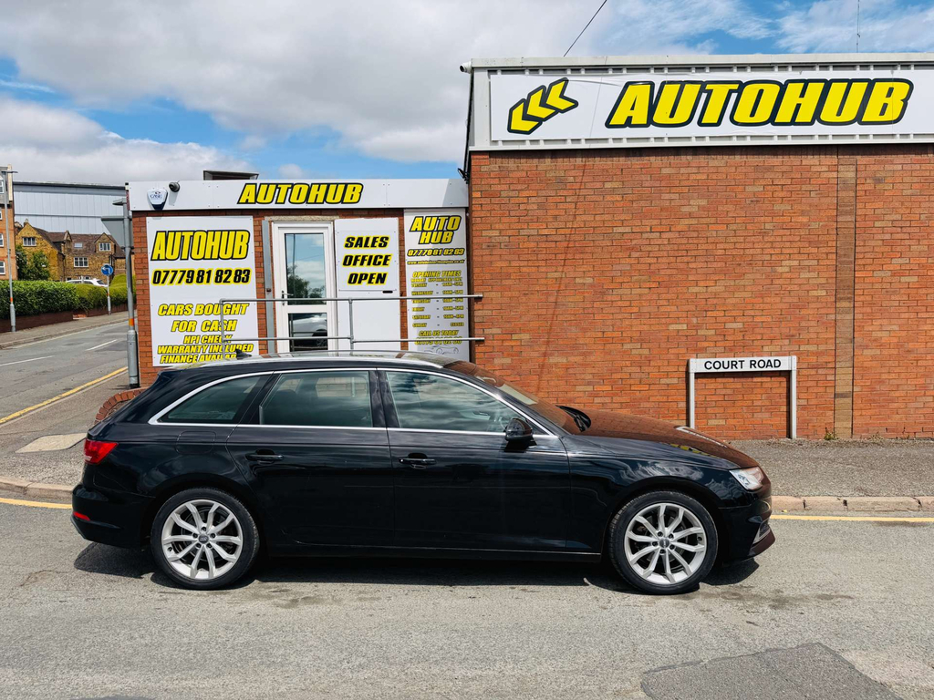 Audi A4 Sport 35 Tdi  #2