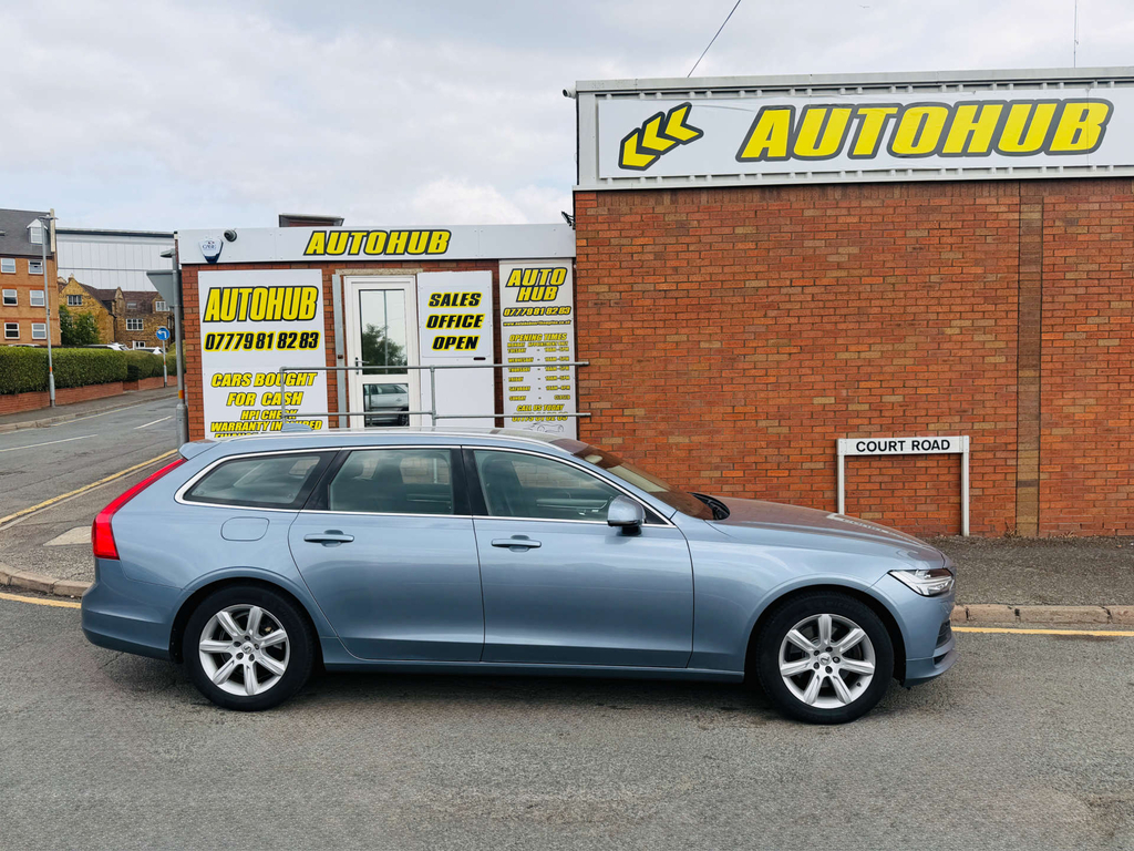 Volvo V90 Momentum D4 #2