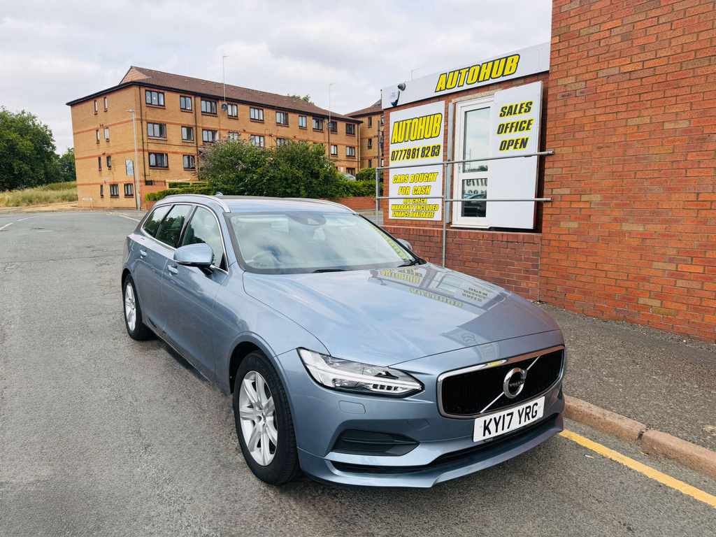 Volvo V90 Momentum D4