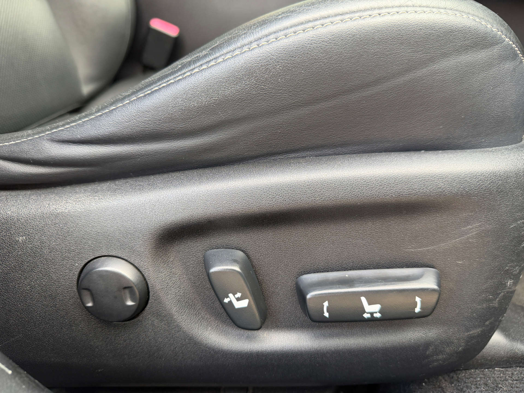Lexus CT F-sport With Premium Navigation White #15