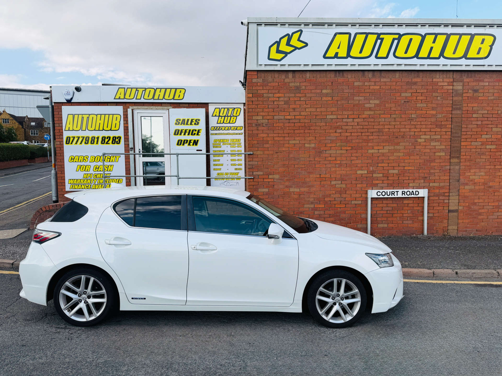 Lexus CT Premier Cvt  #2