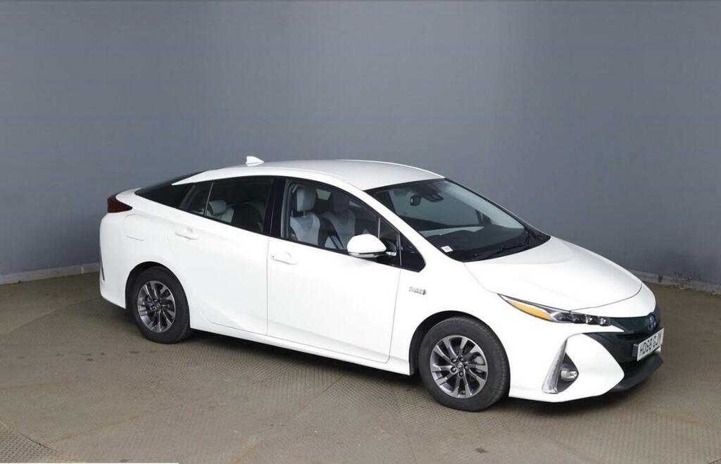 Toyota Prius+ Business Edition Plus White #5