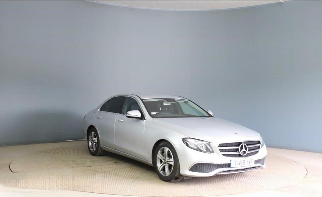 Mercedes-Benz E Class Se Silver