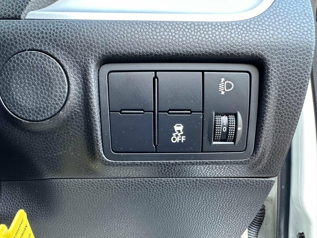 Kia Picanto 1.0 1 Air Hatchback Euro 5 68 B White #26