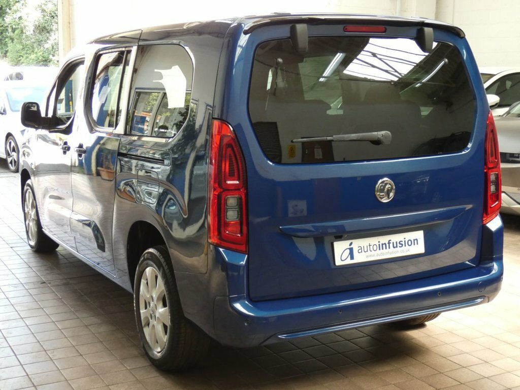 Vauxhall Combo Life 1.2L Se LM72ZLK Blue #4