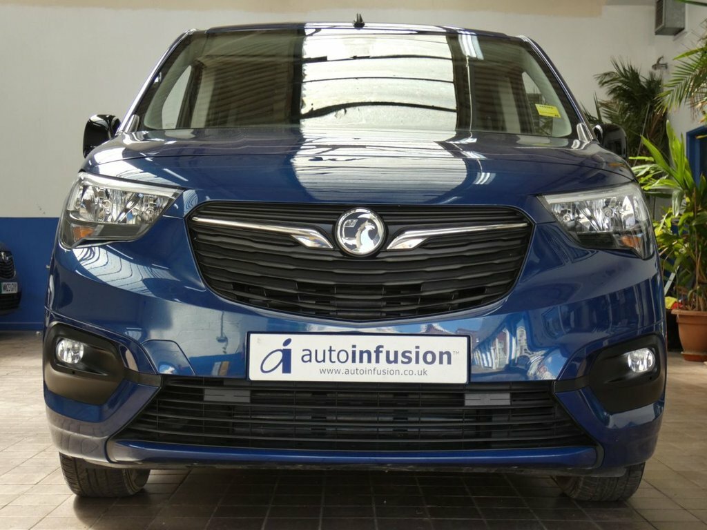 Vauxhall Combo Life 1.2L Se LM72ZLK Blue #2