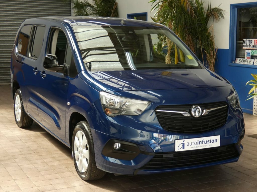 Vauxhall Combo Life 1.2L Se Blue