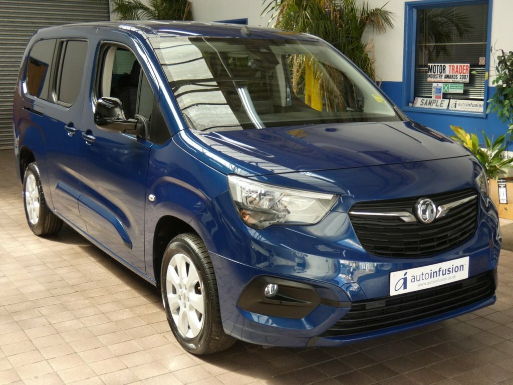 Vauxhall Combo Life 1.2L Se LM72ZLK Blue #6