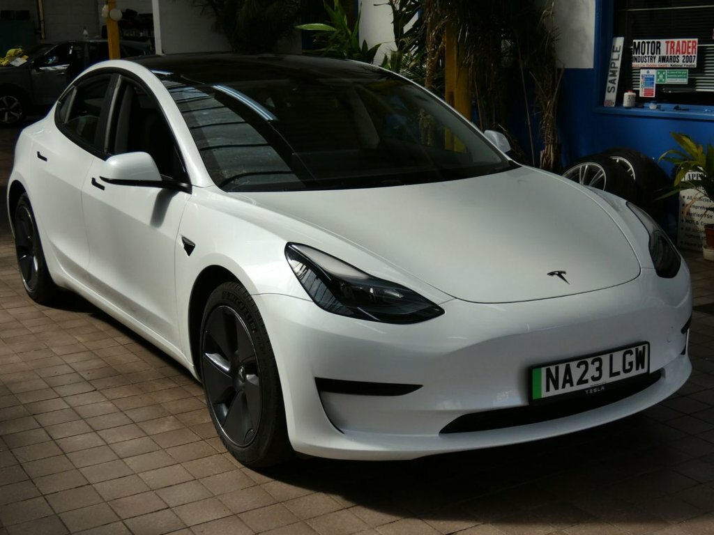 Tesla Model 3 Saloon NA23LGW White #6