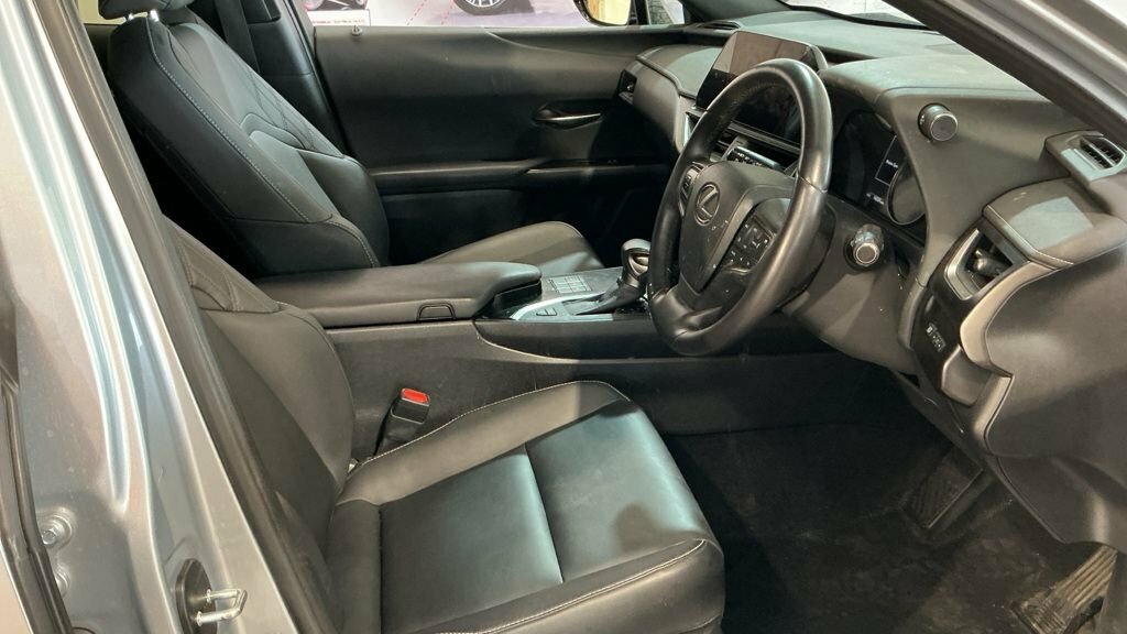Lexus UX 2L F Sport Design Silver #4