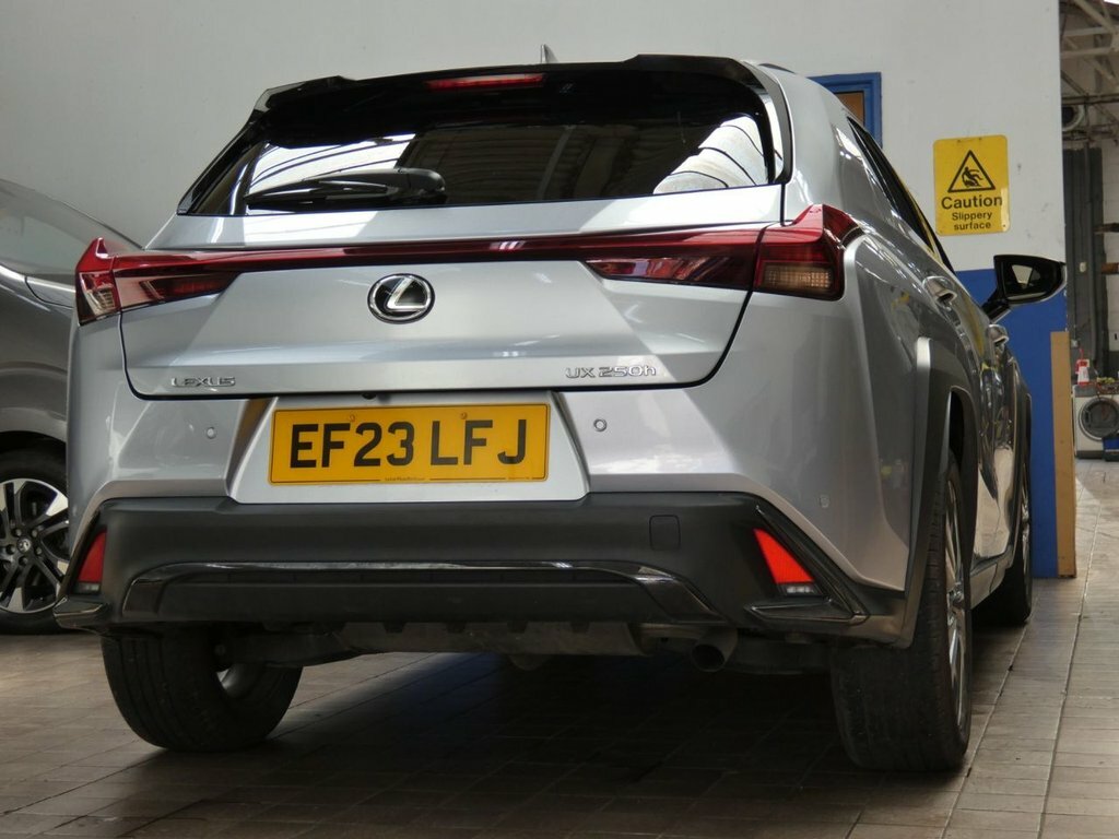 Lexus UX 2L F Sport Design Silver #3