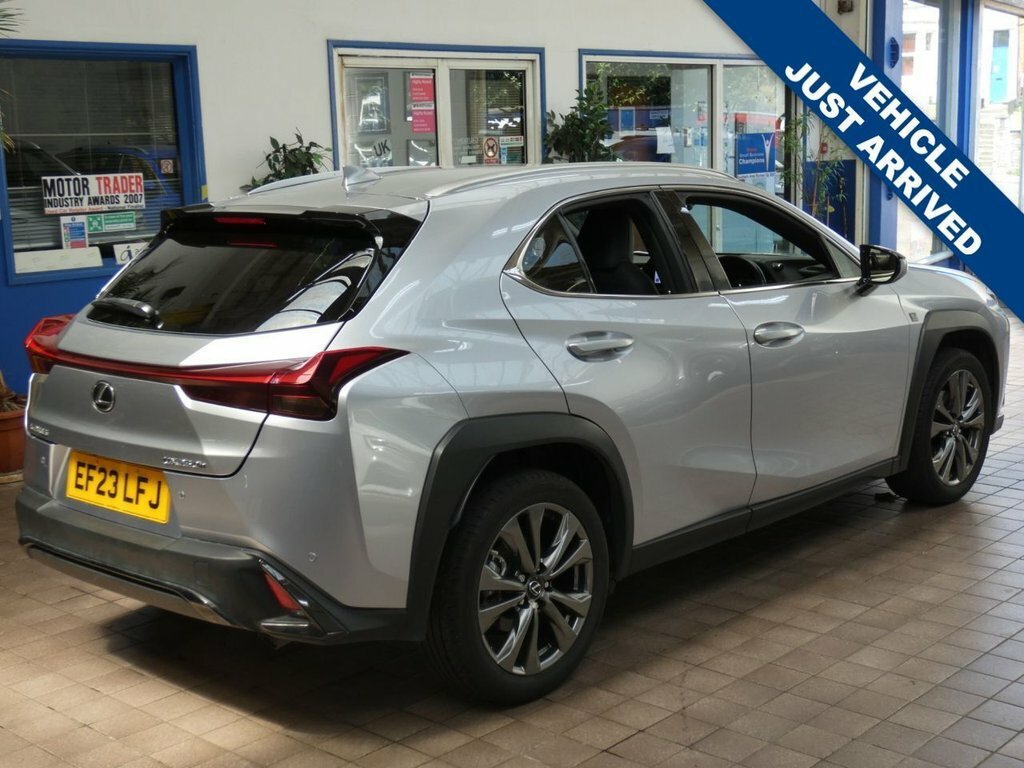 Lexus UX 2L F Sport Design Silver #2