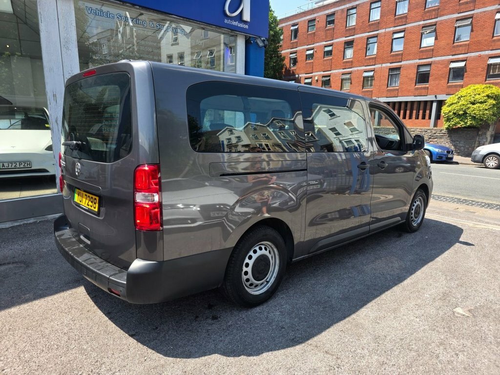 Vauxhall Vivaro Mpv YUI7298 Grey #5
