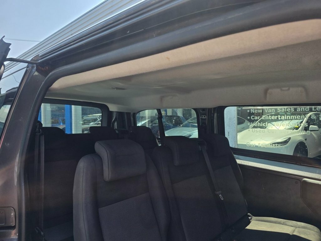 Vauxhall Vivaro Mpv YUI7298 Grey #4