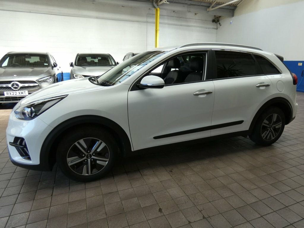 Kia Niro 2 White #27