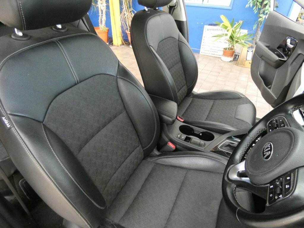 Kia Niro 2 White #43