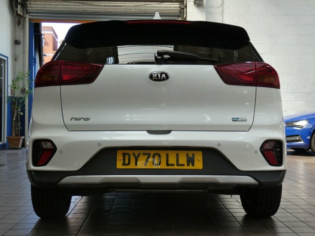 Kia Niro 2 White #29
