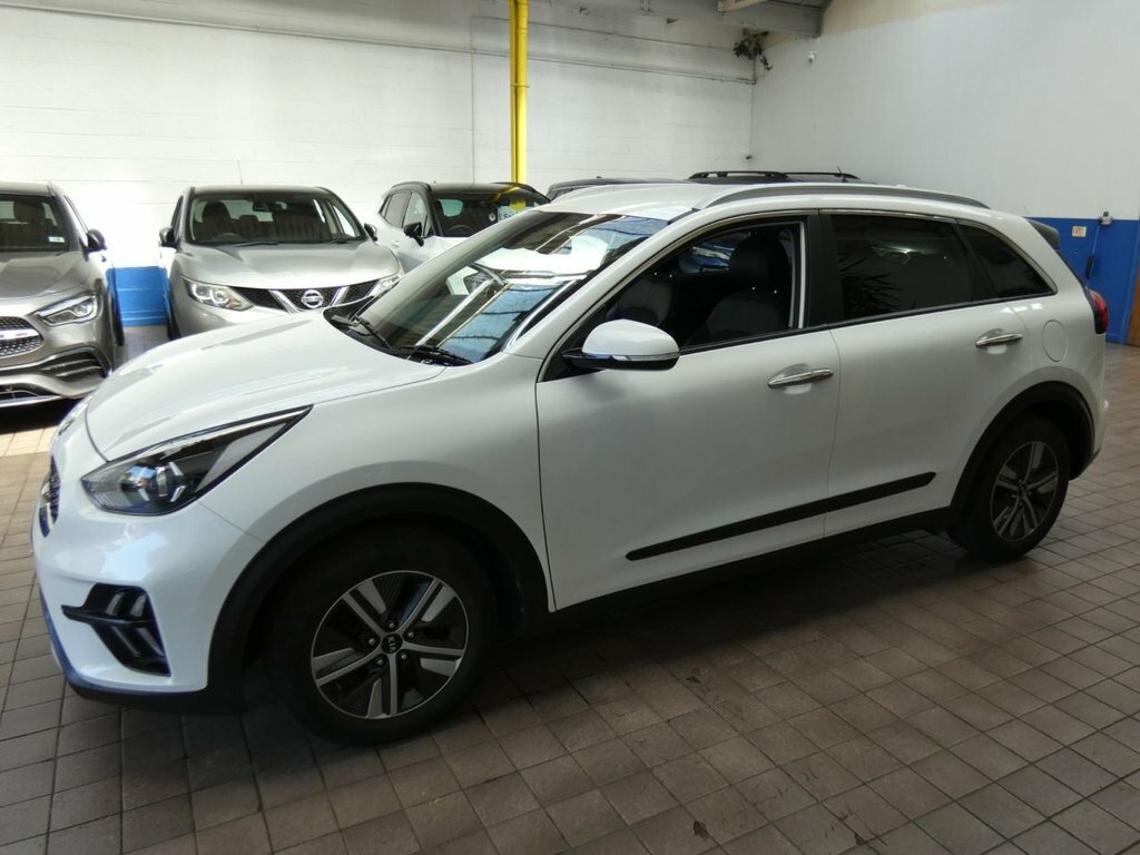 Kia Niro 2 White #20