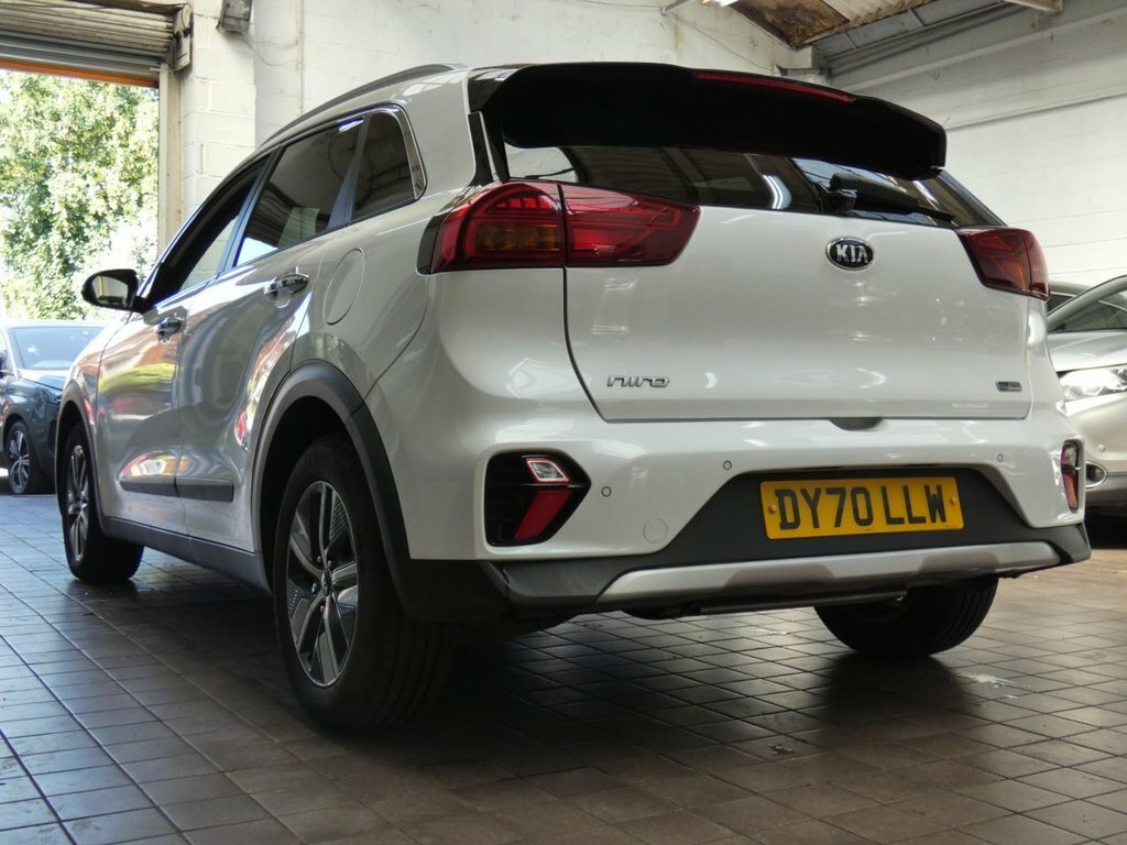 Kia Niro 2 White #25
