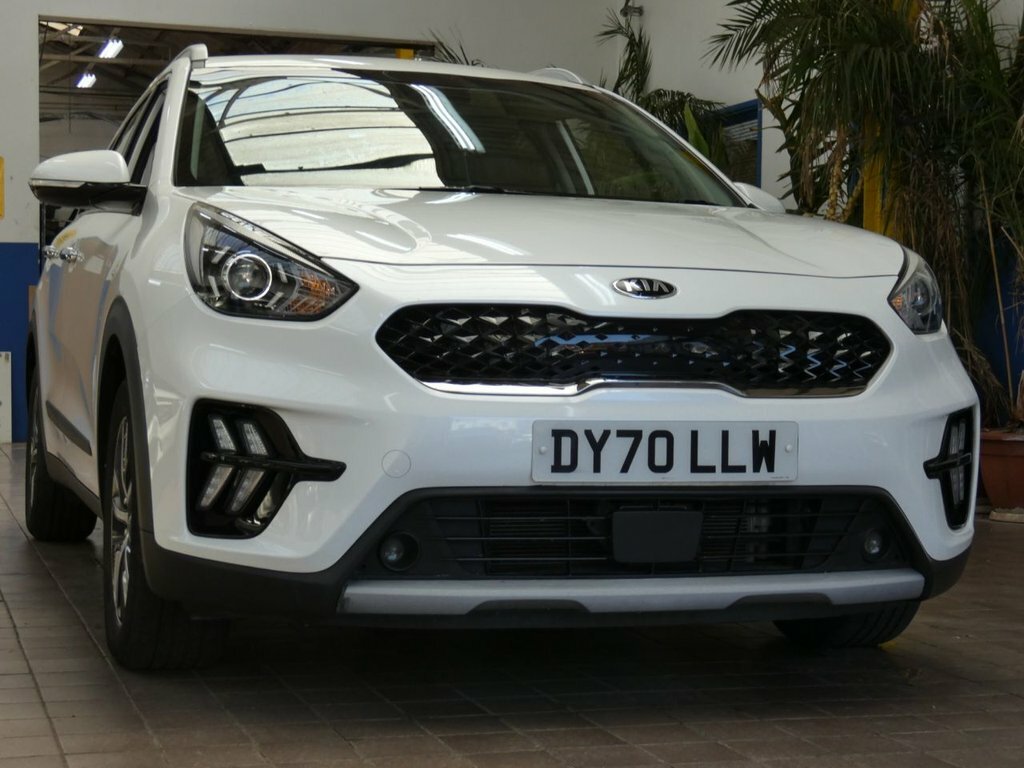Kia Niro 2 White #11