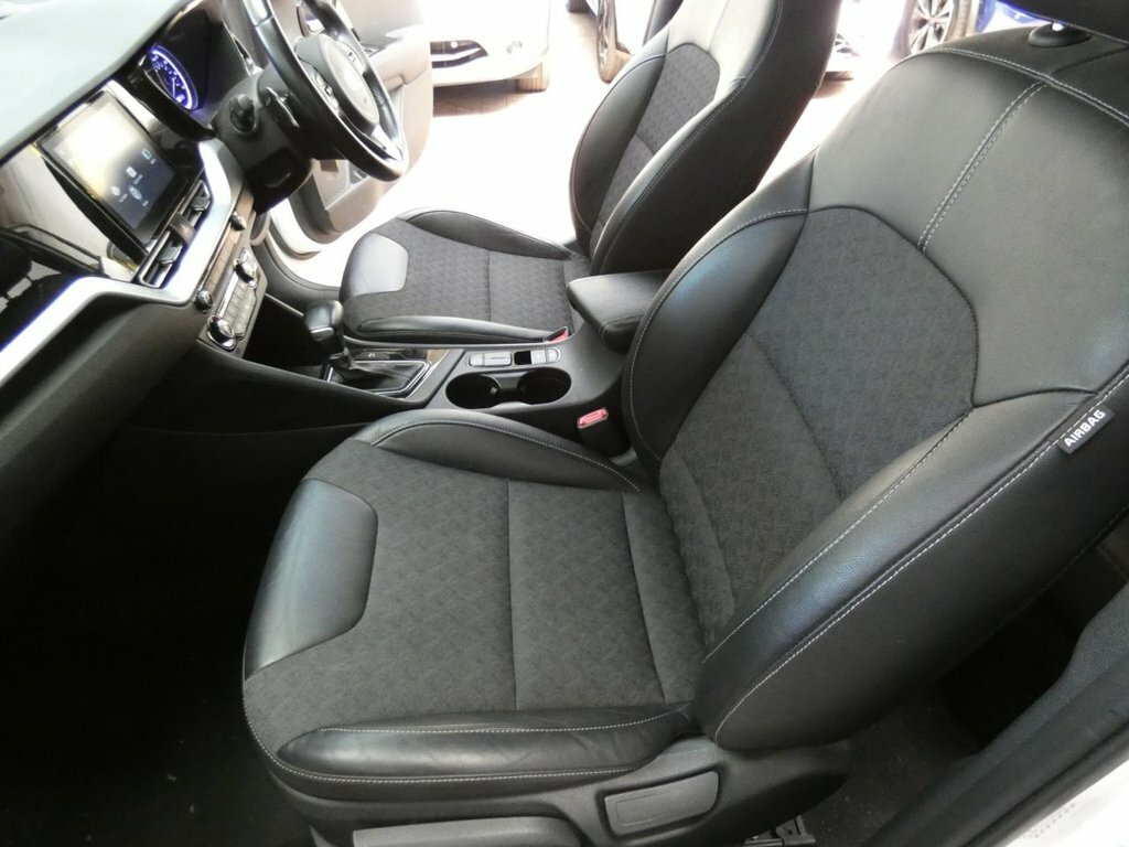 Kia Niro 2 White #63