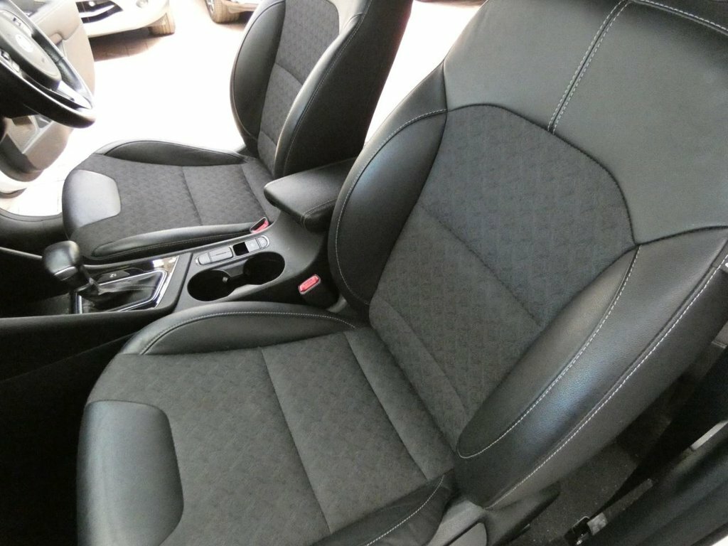 Kia Niro 2 White #64