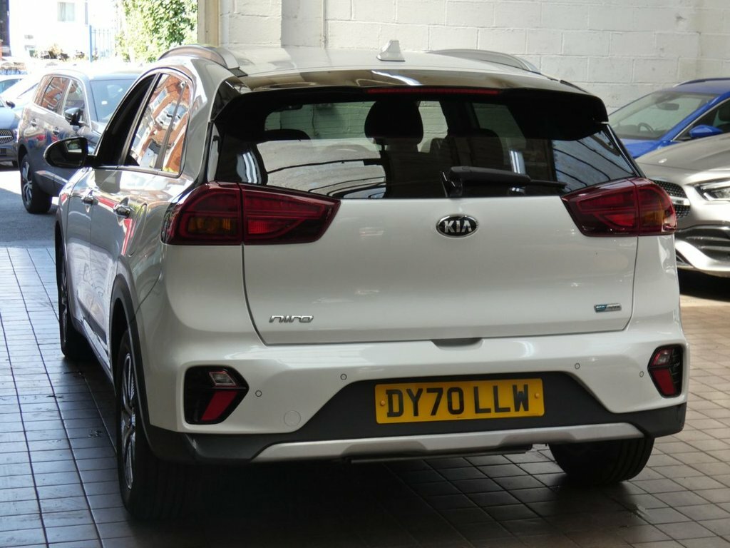 Kia Niro 2 White #24